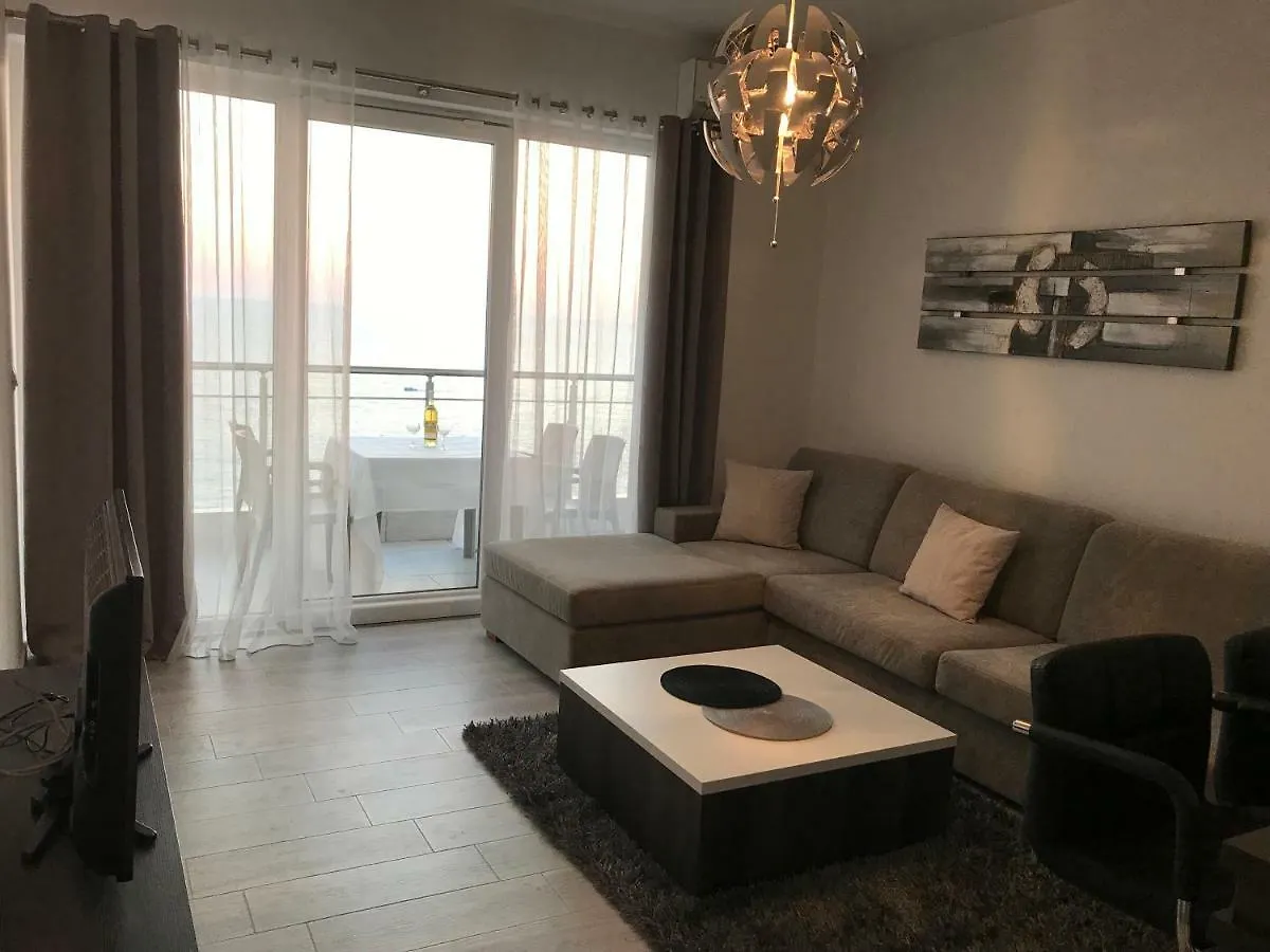 Sunset Apartment Sarande