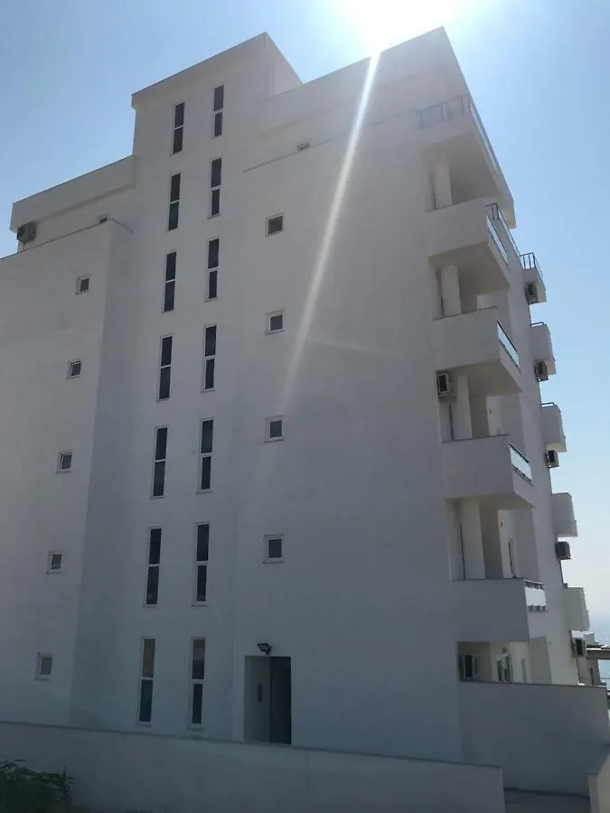 Sunset Apartment Sarande